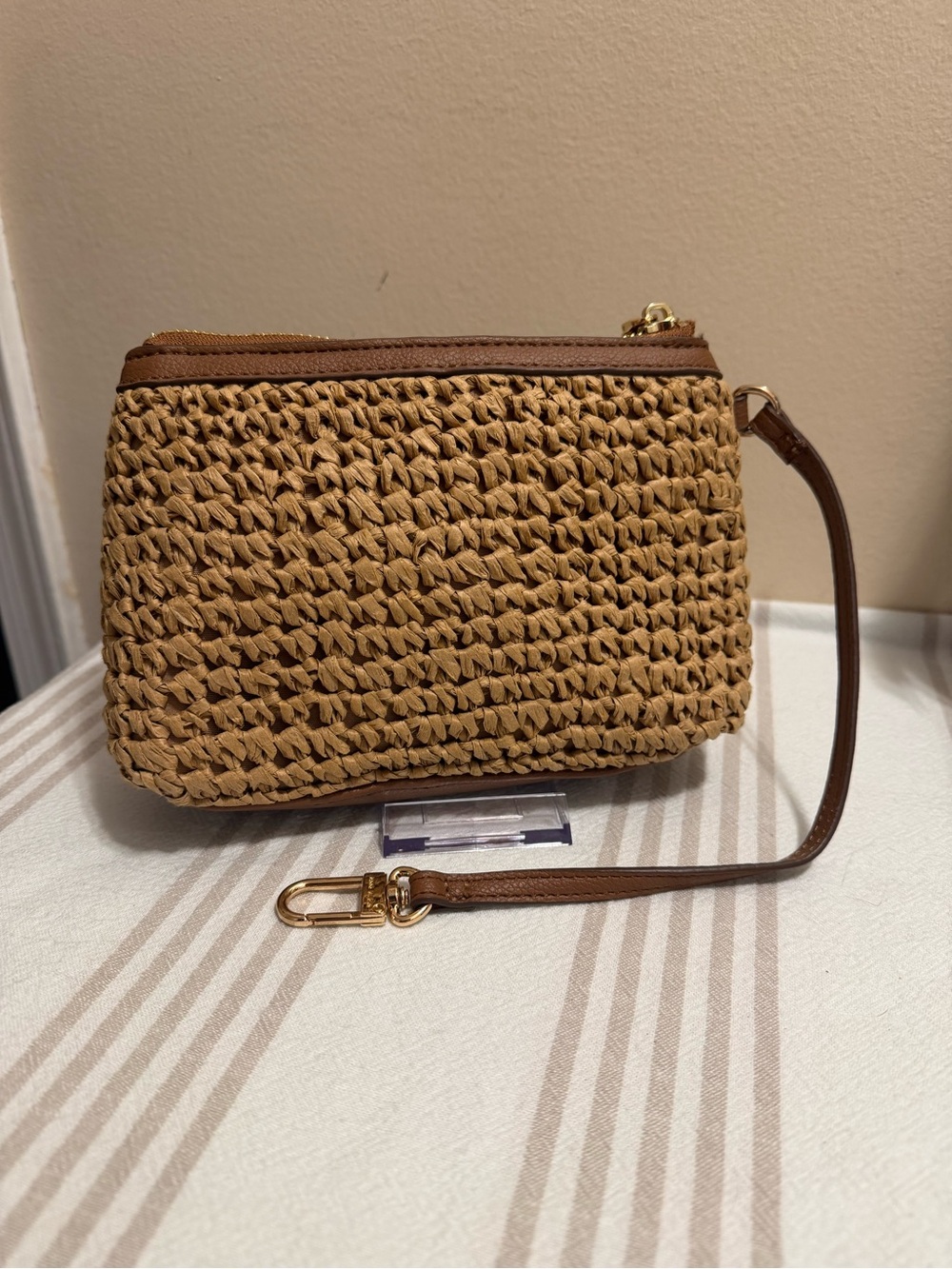 Anne Klein Woven Straw Wristlet Clutch Tan Zip Pouch